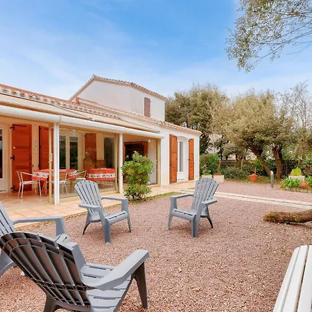Dom wakacyjny Dans Cette Grande Maison Familiale *